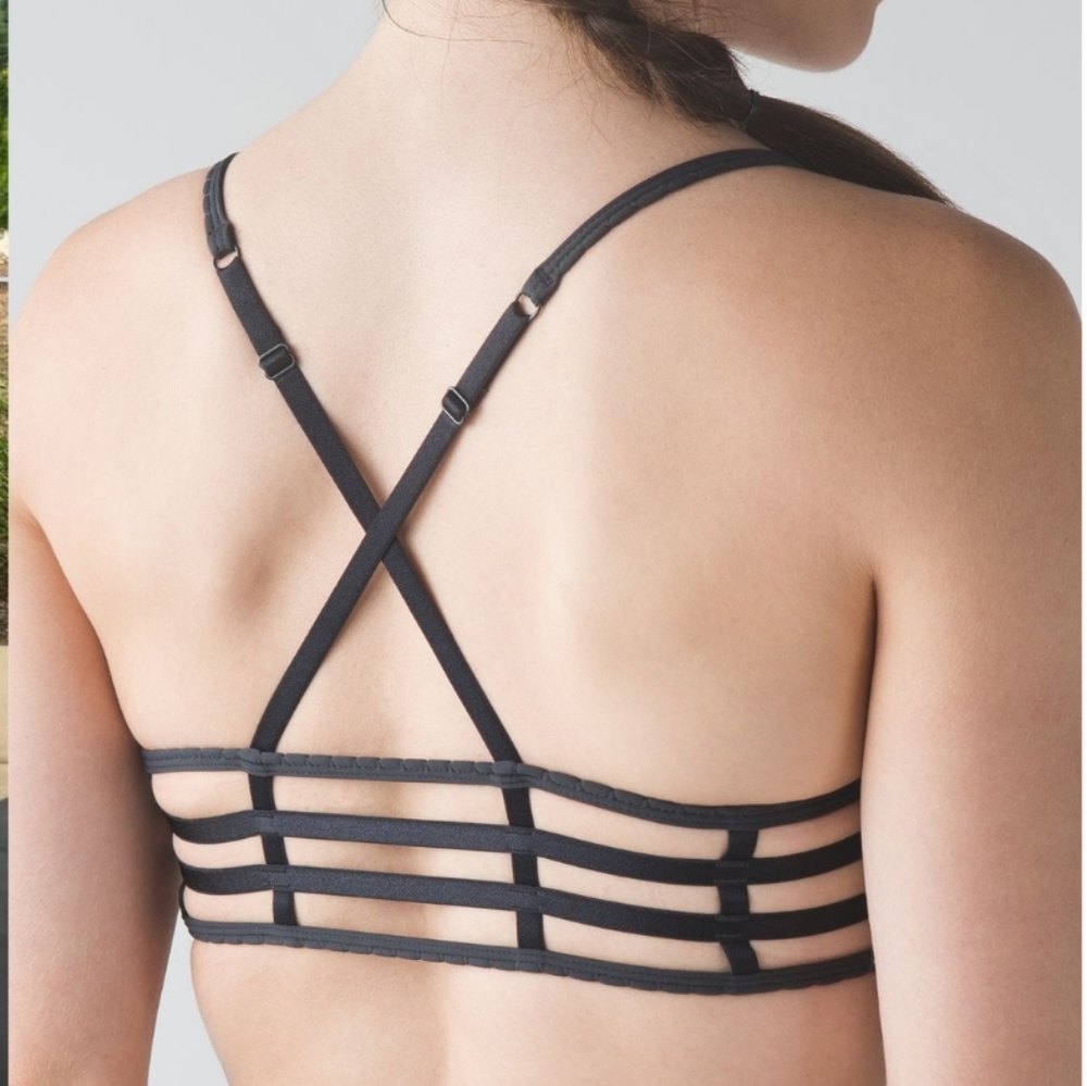 Lululemon Hot Spell Bra

Space Dye Camo Seal Grey